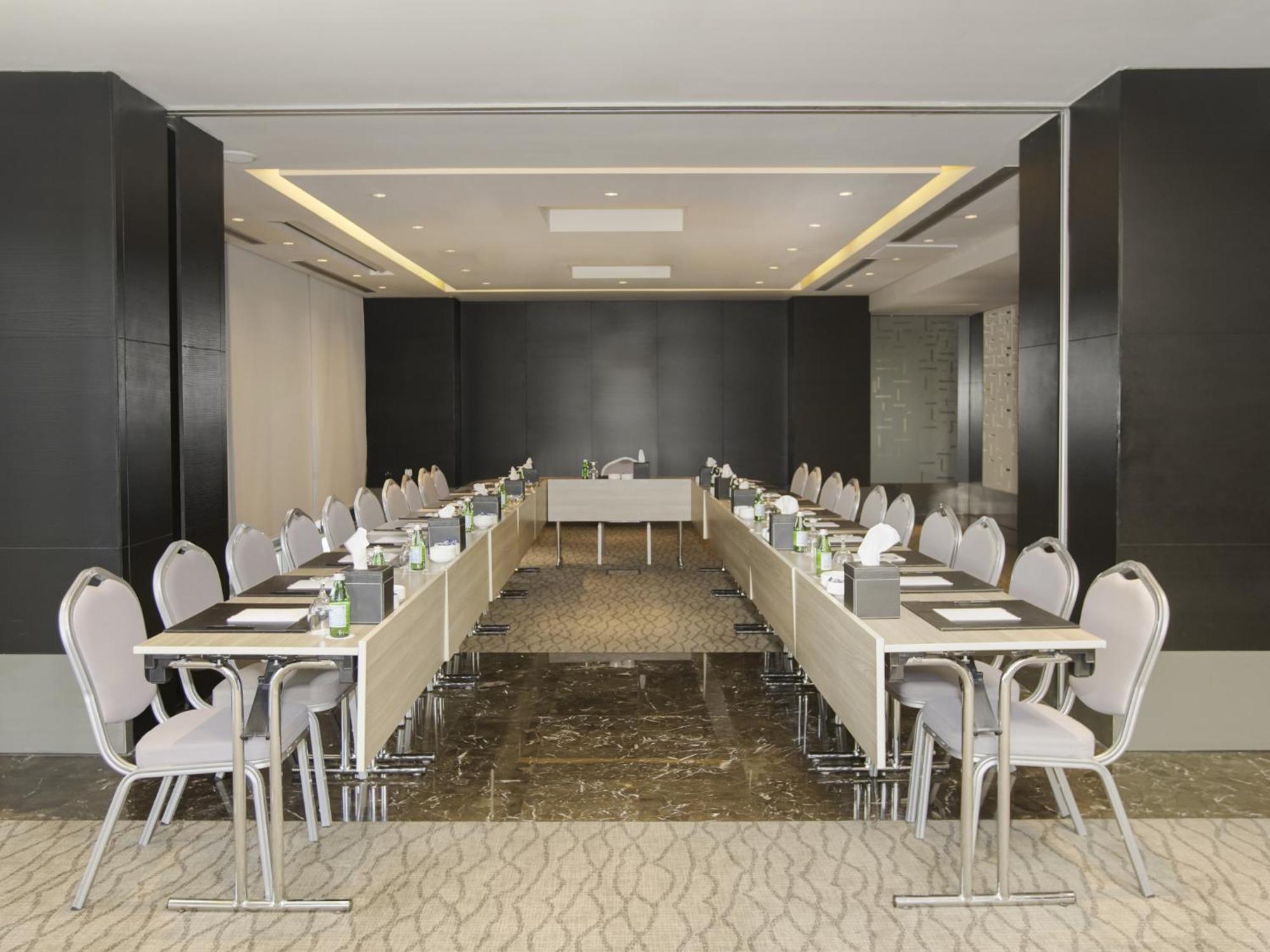 The Abdali Boulevard Hotel Αμμάν Εξωτερικό φωτογραφία Meeting room