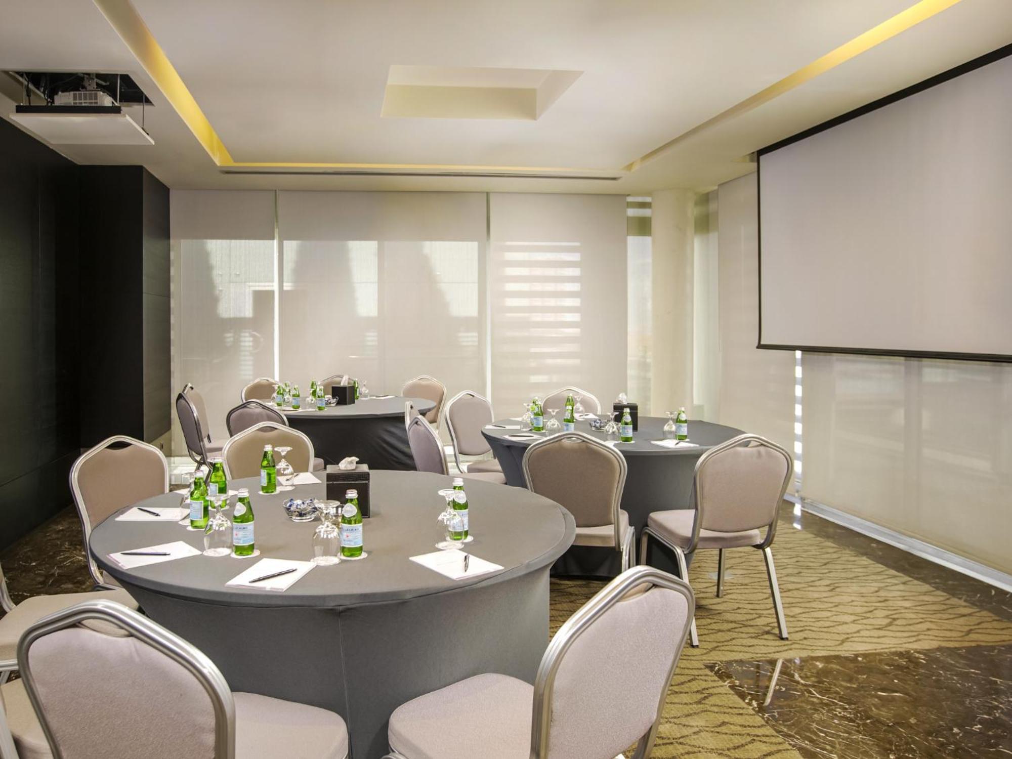 The Abdali Boulevard Hotel Αμμάν Εξωτερικό φωτογραφία Meeting room